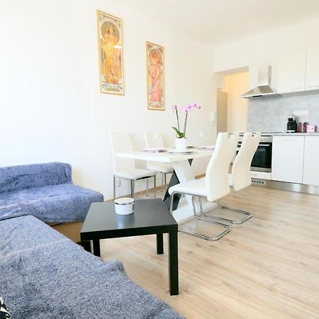 Apartman U Louckeho Klastera 2 Plus Kk Znojmo Esterno foto