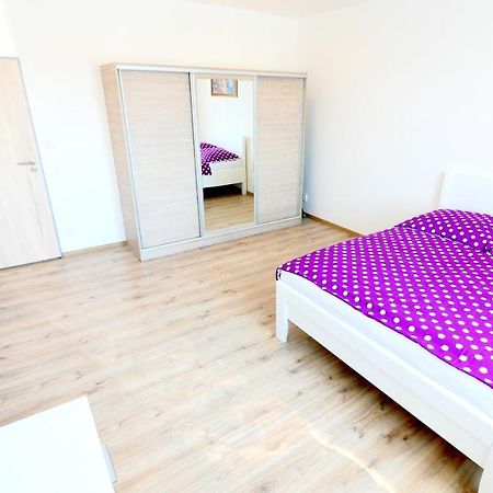 Apartman U Louckeho Klastera 2 Plus Kk Znojmo Esterno foto