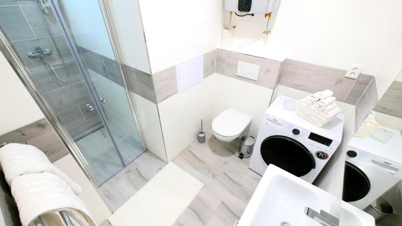Apartman U Louckeho Klastera 2 Plus Kk Znojmo Esterno foto